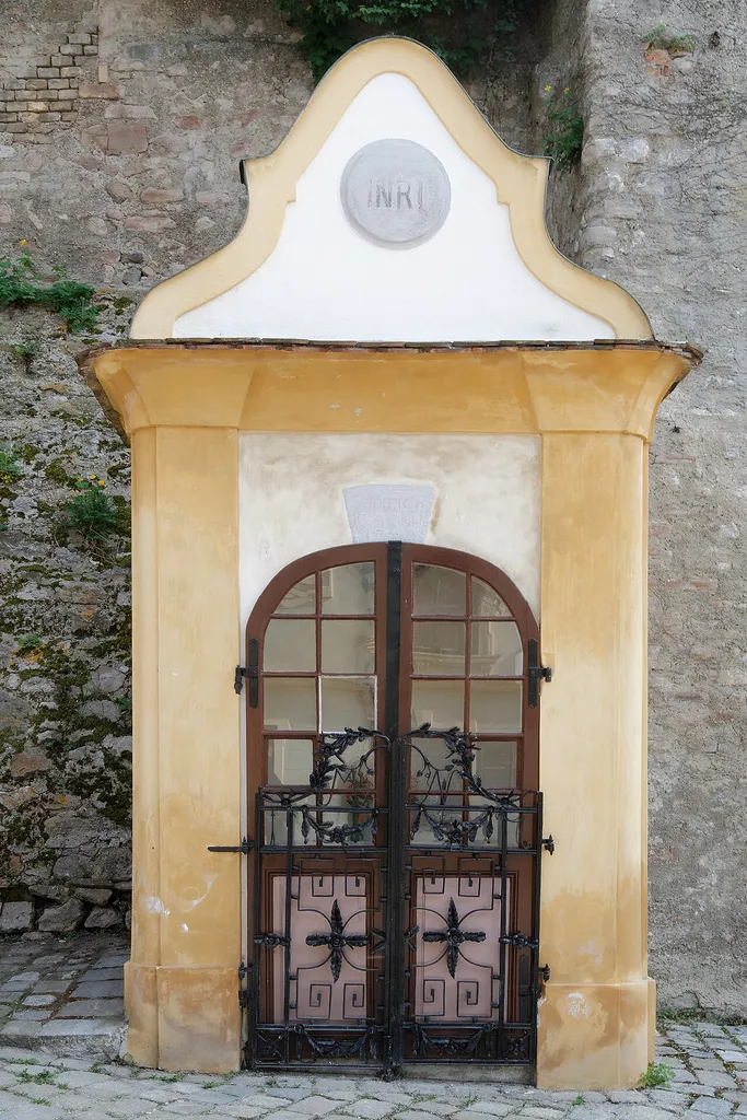 Wayside chapel Blutgasse 9, Hainburg