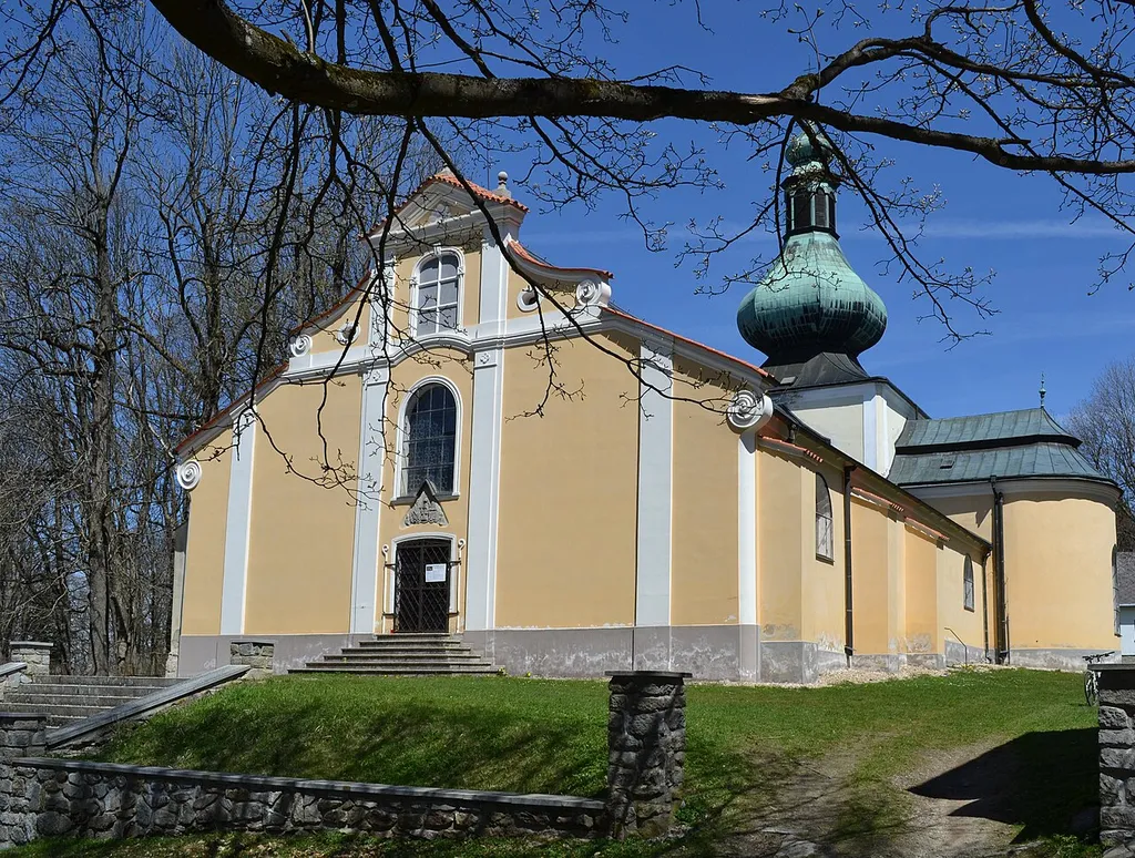 Křemešník - kostel Nejsvětější Trojice