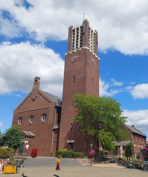 Foto van Sint-Petruskerk in Baarlo
