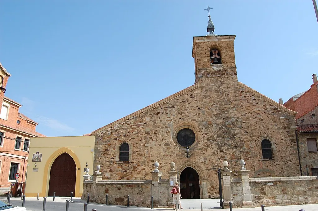 Iglesia de San Bartolomé (Astorga, León, España).