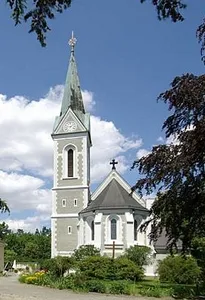 Kath. Pfarrei und Kirche Mariä Namen (Löbau) August-Bebel-Straße 6