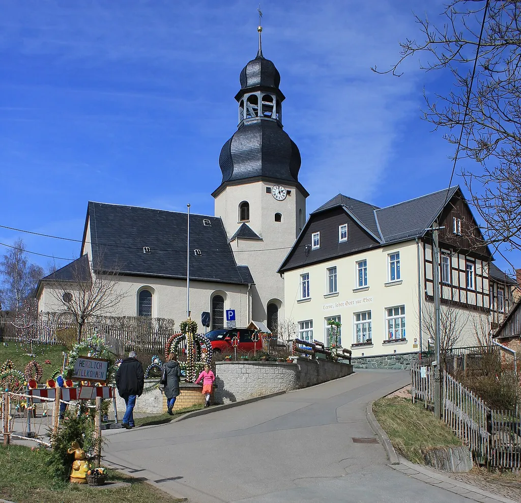 Kirche in Langenbernsdorf, Thüringen.