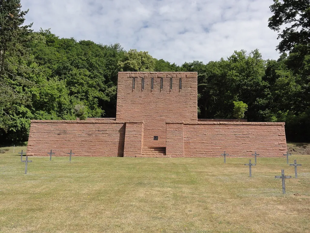 Montaigu (Aisne) Cimetière militaire allemand Montaigu I