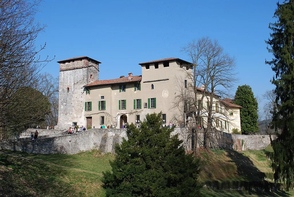 Castelletto sopra Ticino (Province of Novara, Piedmont Italy) – Visconti Castle
