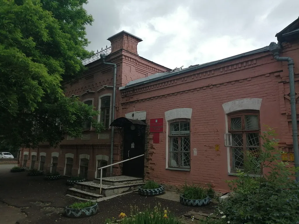 House of city estate of Osipov (Chicherina street 9, Orenburg)