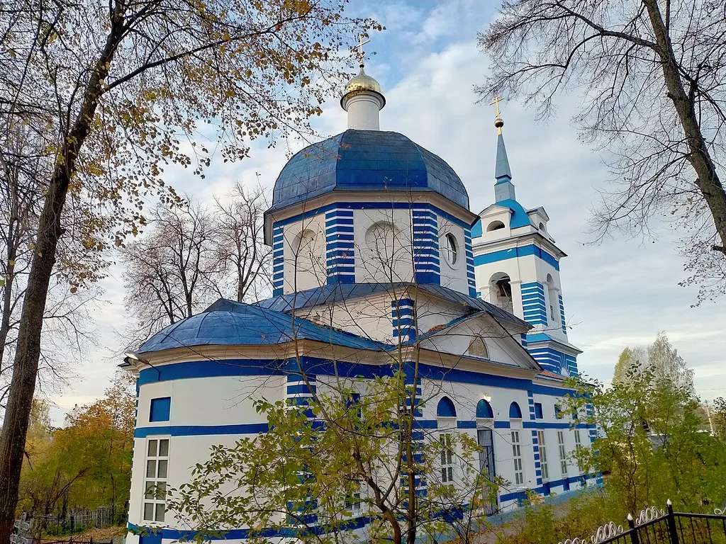Церковь Казанской иконы Божией Матери: улица Дмитровская, 2, Хомяково, Сергиево-Посадский район, Московская область