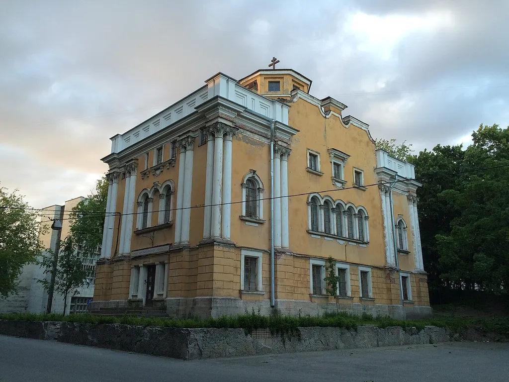 Храм Преображения Господня на Аптекарском острове