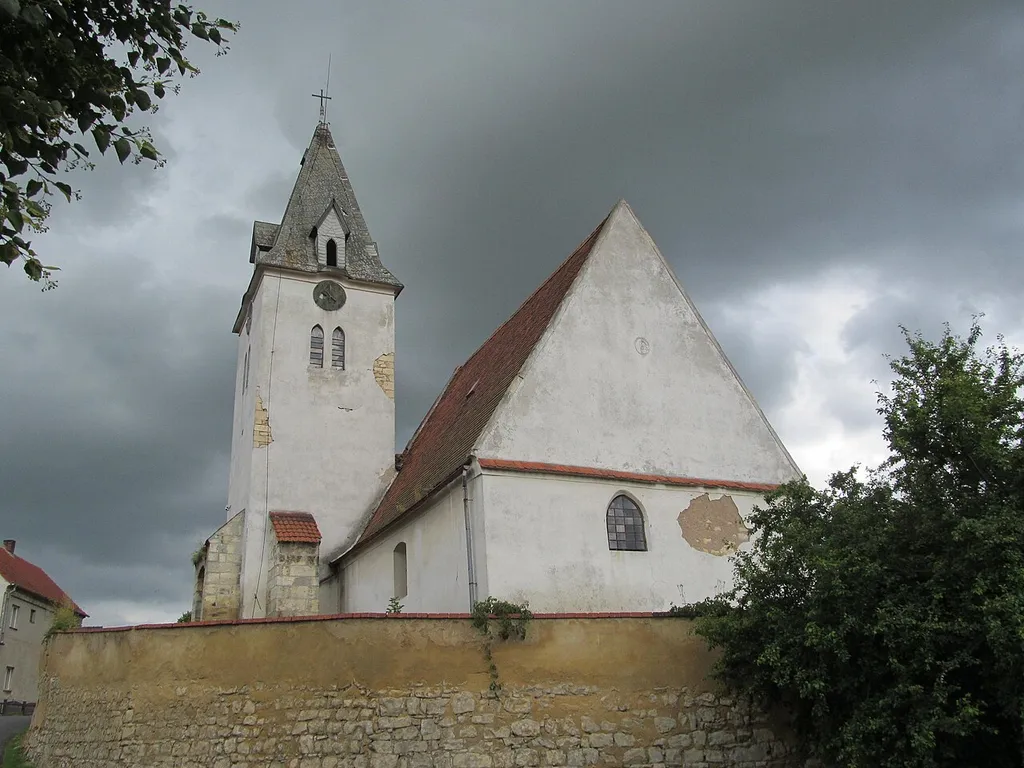Church of Saint Michael in Bitozeves from West