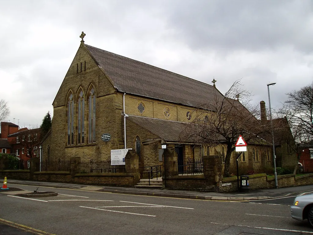 St Paul's Church, Ashton Road (A627)