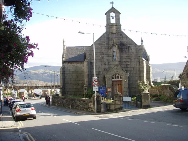 St David's Church, Barmouth Looking towards the harbour from The Barmouth Hotel in High St. Picture 2.30pm 28th October 2007.