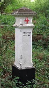 London Coal Duty Marker On Footpath On County Boundary About 880 Metres North West Of Wellington Grove (Not Listed)