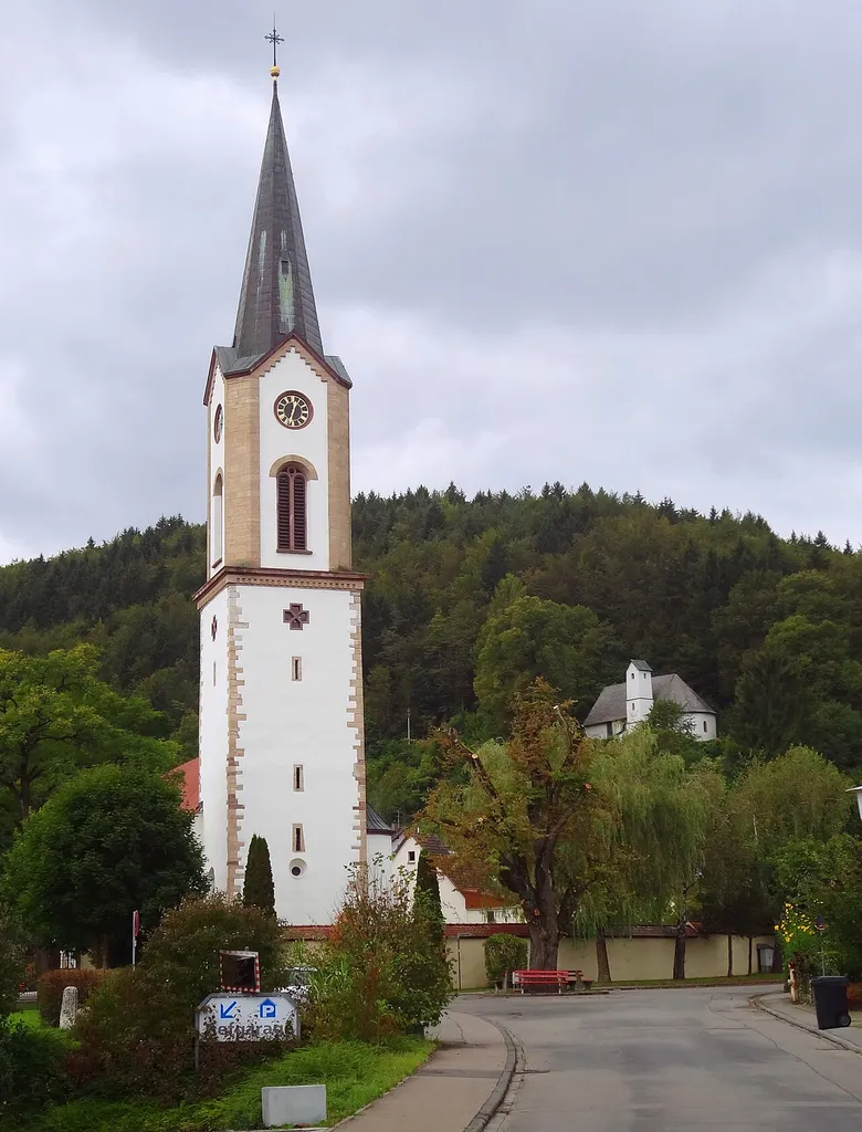 St. Marienkirche in Kirchen-Hausen und Antonius-Kapelle