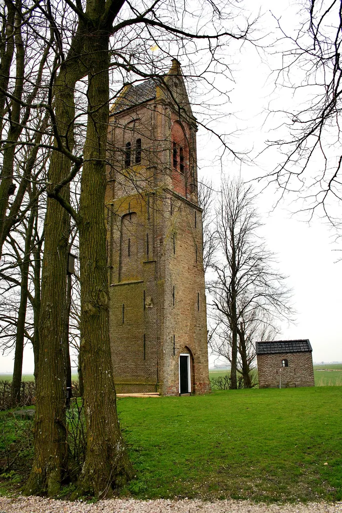 Toren van de in 1880 gesloopte NH kerk in Schillaard