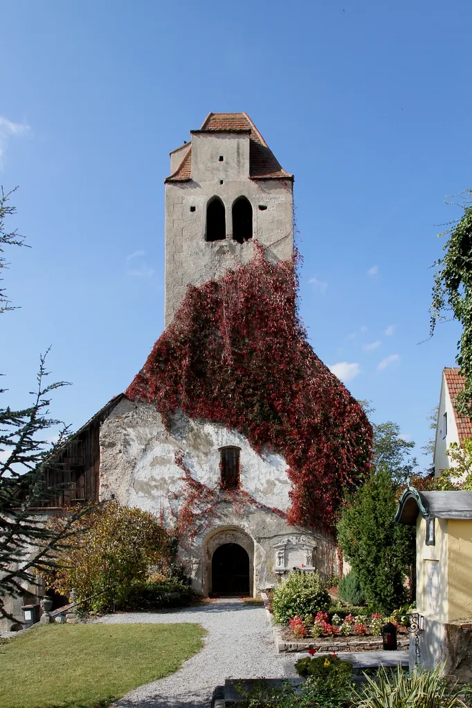 Ehemalige Pfarrkirche von Dürnstein aus dem 13. Jahrhundert; auch als Kunigundenkirche bezeichnet.