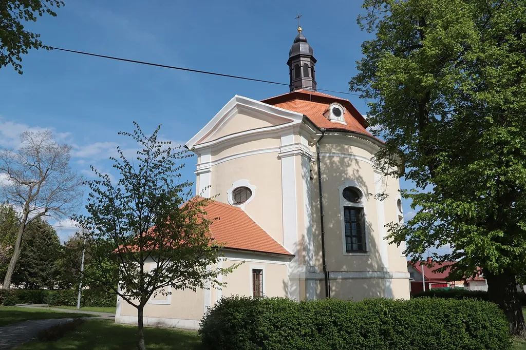 Overview of church of Saint John of Nepomuk in Litohoř, Třebíč District.