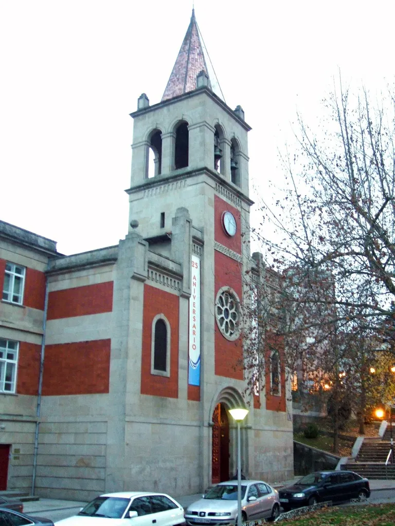 Parroquia de María Auxiliadora (PP Salesianos) en Orense (Galicia, España)