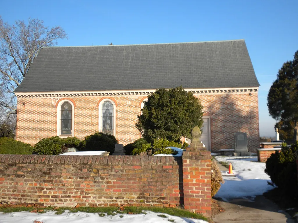 Blandford Church in Blandford Cemetery on Crater Road in Petersburg, VA. On NRHP. I donate this photo to the public domain.