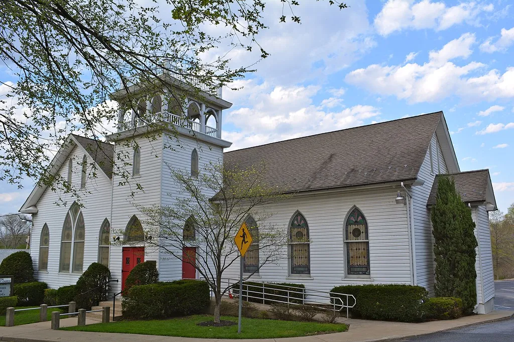 Marshallton United Methodist Church listed on the NRHP on February 18, 1987 (#86002945) at 1105 Stanton Rd. 39°43′36″N 75°38′19″W Marshallton, Delaware