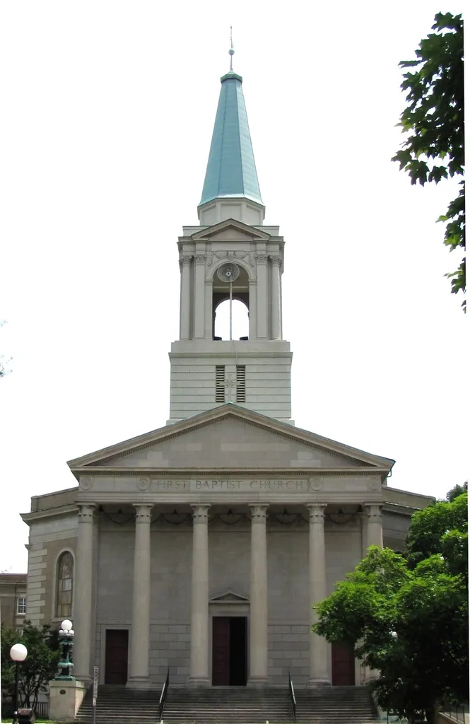 First Baptist Church (510 Main Ave.) in Knoxville, Tennessee, USA. Built in 1923 and designed by Nashville architects Dougherty &amp; Gardner, this church is now listed on the National Register of Historic Places.