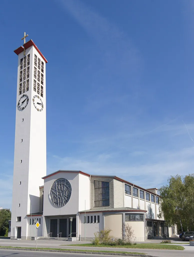 Kath. Pfarrkirche Maria Lourdes in St. Pölten