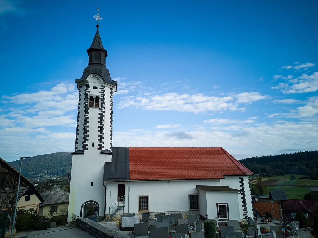 Cerkev stoji na pokopališču, ki leži na rahli vzpetini na robu vasi Podturn, pod pobočji Kočevskega Roga ob Partizanski magistrali. Datacija: sredina 17. stol., 1651