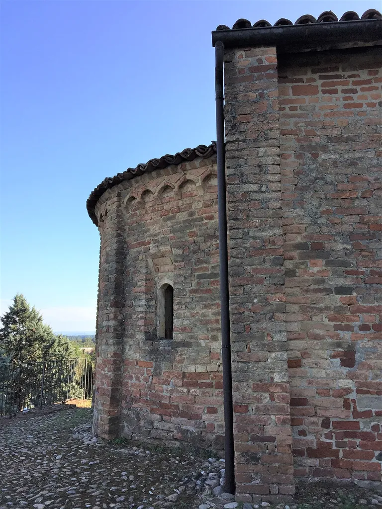 chiesa romanica di San Felice, zona absidale