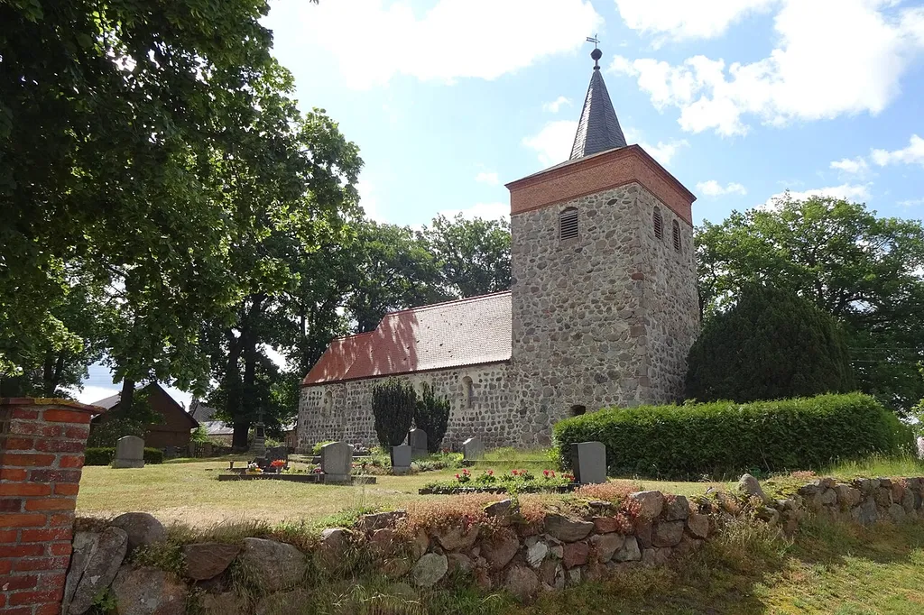 Dankensen ist ein Ortsteil des Fleckens Diesdorf im Altmarkkreis Salzwedel in Sachsen-Anhalt.