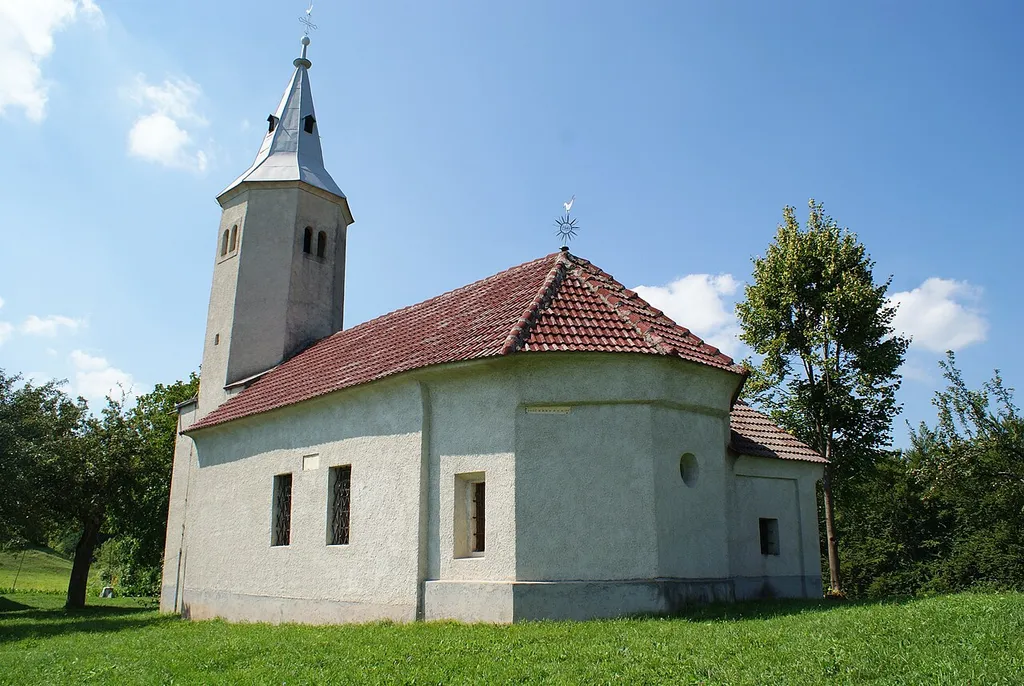 Cerkev sv. Martina v Lamperčah
