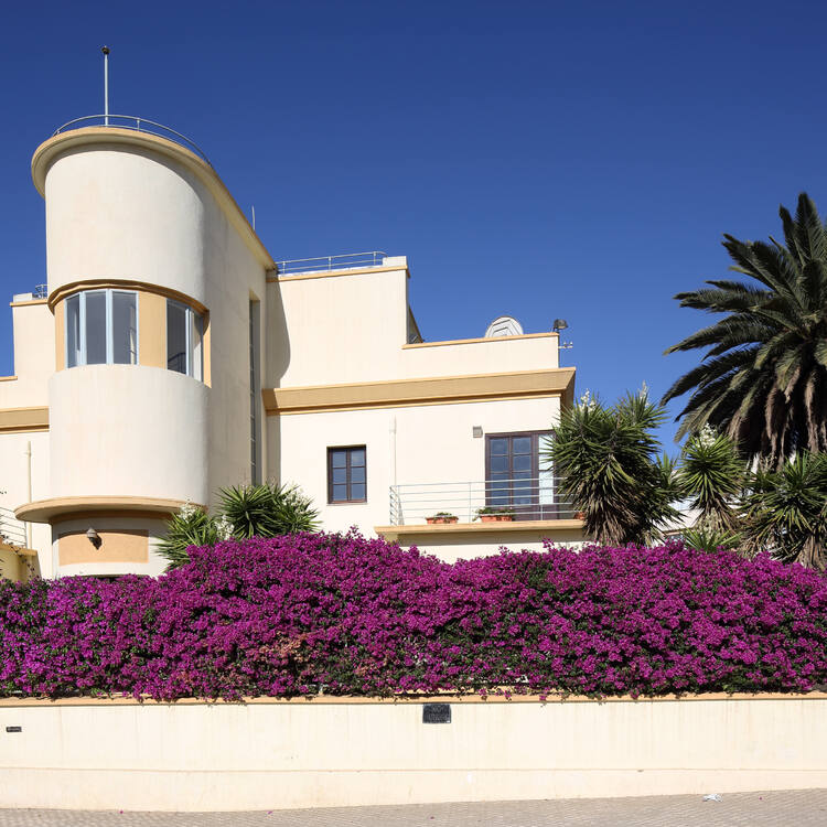 Asmara: A Modernist African City